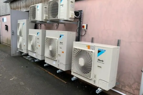cooltechrefrigeration.co.uk_--_122673261